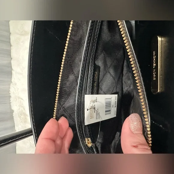 NWT Michael Kors Mercer Large Convertible Tote - Picture 5 of 10